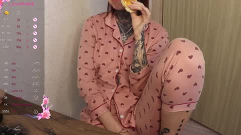 Alis online show from 03-11-25, 07:04