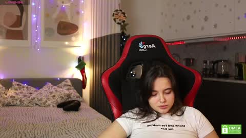 Kristina online show from 12-21-24, 08:21