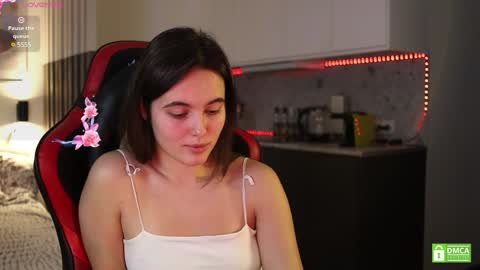 Kristina online show from 01-10-25, 03:37