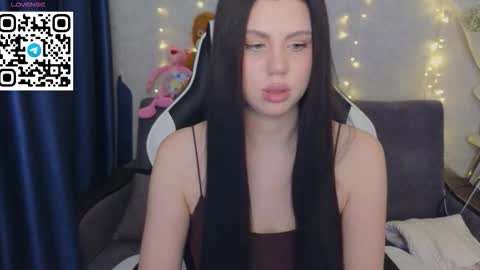 Fiona and Wayne online show from 03-04-26, 08:15