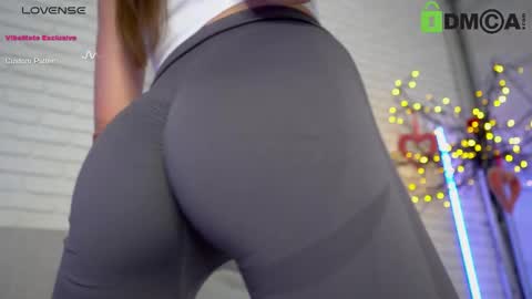 Lily online show from 02-12-25, 08:29