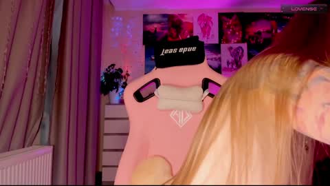 Snapshot of _witch__ chatting on 02-06-25, 07:35 Enni online show from 02-06-25, 07:35