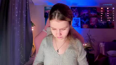 Snapshot of _witch__ chatting on 09-18-25, 06:26 Enni online show from 09-18-25, 06:26