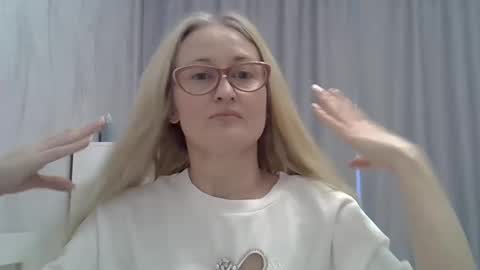 _xsharonx_ online show from 01-22-25, 11:45