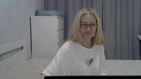 _xsharonx_ online show from 01-22-25, 02:46