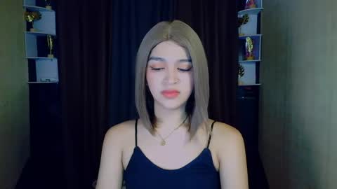 Snapshot of _xxlilly chatting on 05-05-26, 03:03 _xxlilly online show from 05-05-26, 03:03