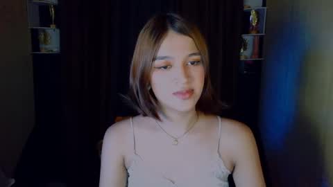 Snapshot of _xxlilly chatting on 05-07-26, 12:05 _xxlilly online show from 05-07-26, 12:05