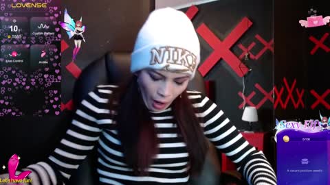 Yuyi online show from 02-06-25, 11:10