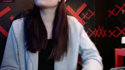 Yuyi online show from 03-09-25, 11:14