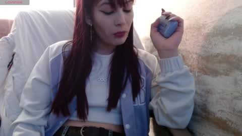 Yuyi online show from 06-02-26, 02:13