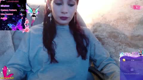 Yuyi online show from 06-04-26, 03:01