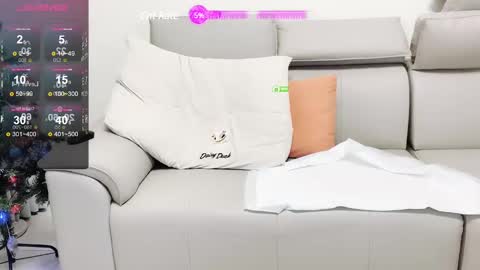 _zizi_ online show from 12-25-24, 11:43