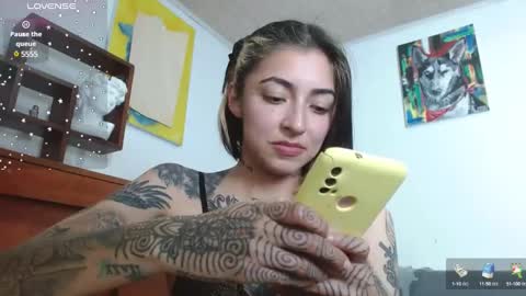 Zoe  online show from 12-10-24, 01:11