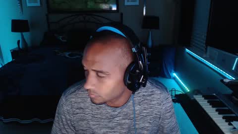 Snapshot of a4orce chatting on 10-12-25, 02:43 a4orce online show from 10-12-25, 02:43