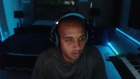 Snapshot of a4orce chatting on 11-12-25, 02:01 a4orce online show from 11-12-25, 02:01