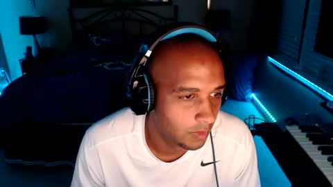 Snapshot of a4orce chatting on 06-20-26, 05:43 a4orce online show from 06-20-26, 05:43