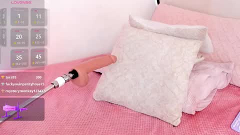 Alexandra  online show from 02-12-25, 12:22