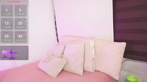 Alexandra  online show from 09-23-25, 09:45