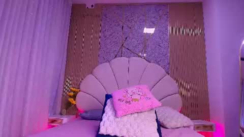Snapshot of a_aisha chatting on 08-04-26, 11:57 Aisha online show from 08-04-26, 11:57