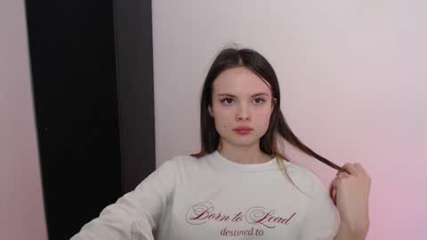 a_ariella_ online show from 10-08-25, 02:36