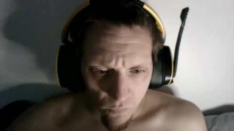 Snapshot of a_bored_dragon chatting on 11-02-25, 10:45 A Bored Dragon online show from 11-02-25, 10:45