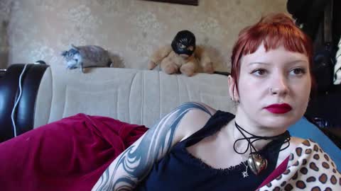 Snapshot of a_damn_good_coffee chatting on 10-01-25, 12:00 a_damn_good_coffee online show from 10-01-25, 12:00