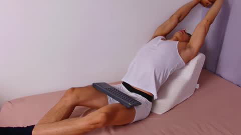 Snapshot of aa_xel chatting on 10-11-25, 03:06 Axel online show from 10-11-25, 03:06