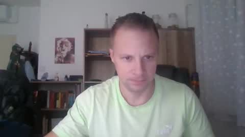 Long distance cumshot online show from 12-19-25, 09:38