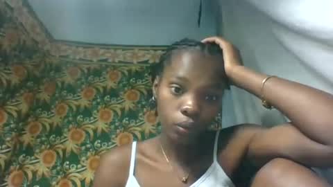 Snapshot of aadienne chatting on 06-12-26, 08:46 aadienne online show from 06-12-26, 08:46