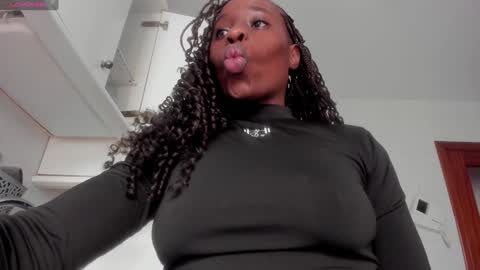  Sara      online show from 01-13-25, 03:04