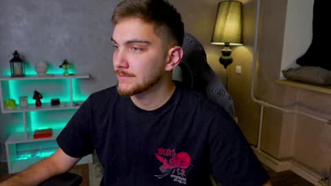 Alex online show from 12-25-24, 04:22