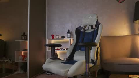 Alex online show from 10-27-25, 08:02