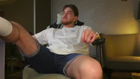 Alex online show from 10-28-25, 08:33