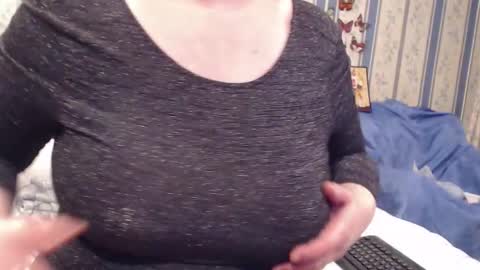 NINA online show from 09-24-25, 08:23