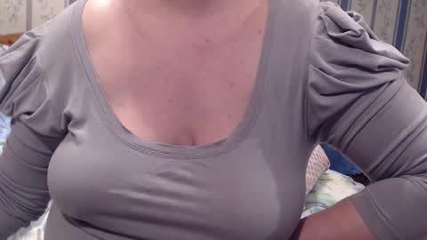 NINA online show from 10-26-25, 04:24