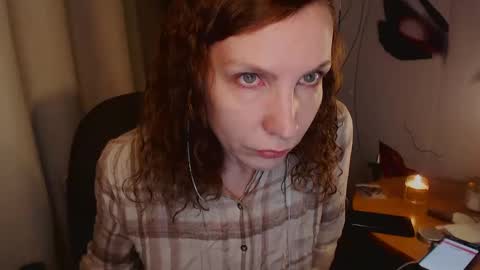 Snapshot of aamazingjoi chatting on 12-25-24, 04:12 Katie online show from 12-25-24, 04:12