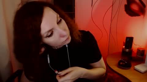 Snapshot of aamazingjoi chatting on 01-30-25, 04:45 Katie online show from 01-30-25, 04:45