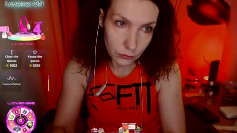 Snapshot of aamazingjoi chatting on 03-11-25, 01:59 Katie online show from 03-11-25, 01:59