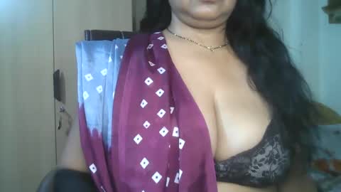 aaradhya_sexy_88 online show from 01-15-25, 09:35