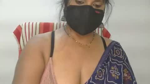 Snapshot of aaradhya_sexy_88 chatting on 07-06-26, 10:45 aaradhya_sexy_88 online show from 07-06-26, 10:45