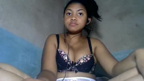 aariciah online show from 11-25-25, 08:03