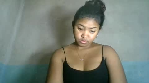 Snapshot of aariciah chatting on 07-31-26, 12:43 aariciah online show from 07-31-26, 12:43