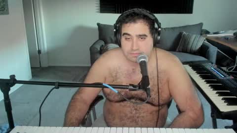 Aaron online show from 10-26-25, 09:31