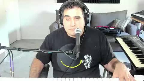 Snapshot of aaroleplayer chatting on 07-03-26, 08:26 Aaron online show from 07-03-26, 08:26