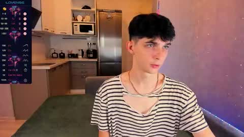 Aaron Bang online show from 09-22-25, 12:23