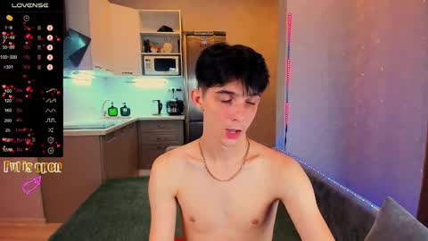 Aaron Bang online show from 09-30-25, 07:41