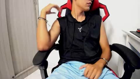 Snapshot of aaron_blake08 chatting on 01-07-26, 04:59 Aaron Blake08 online show from 01-07-26, 04:59