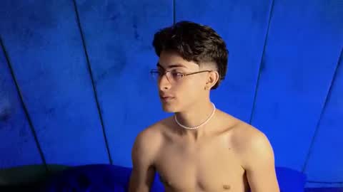 Aaron Ezequiel online show from 10-01-25, 11:11