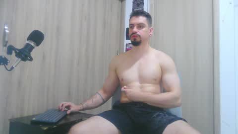 Aaron kwok online show from 12-04-25, 04:00