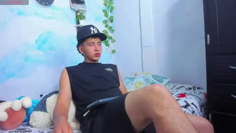 Snapshot of aaron_mercury chatting on 07-17-26, 02:40 aaron_mercury online show from 07-17-26, 02:40